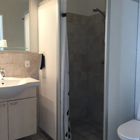 Laasby אורחן לסבי