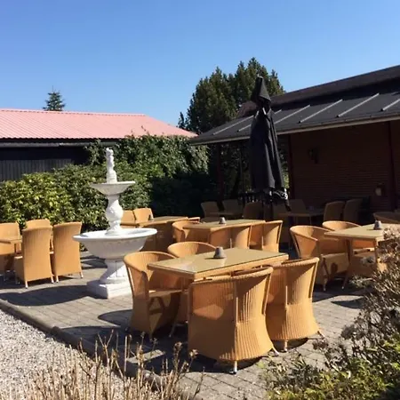 Inn Laasby 3*